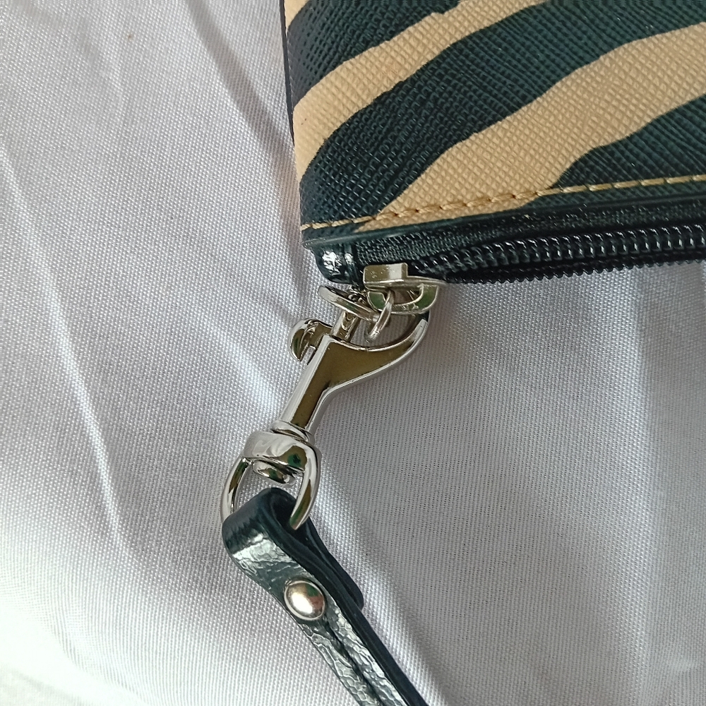 Coach Black and Tan Zebra Print Women's Wristlet Clutch Bag - Picture 10 of 13